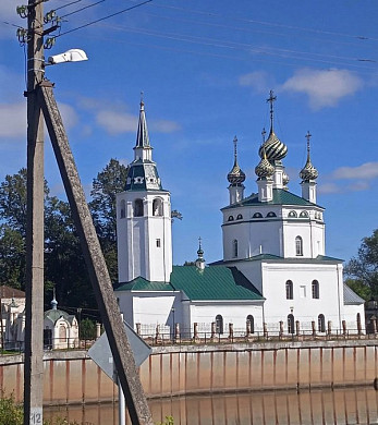 На улицах Холуя вечерами теперь будет светло